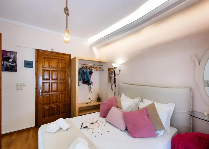 Lefkas City Apartments & Suites