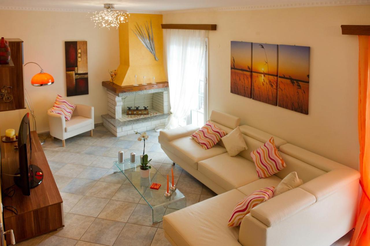 Lefkas & Apartment
